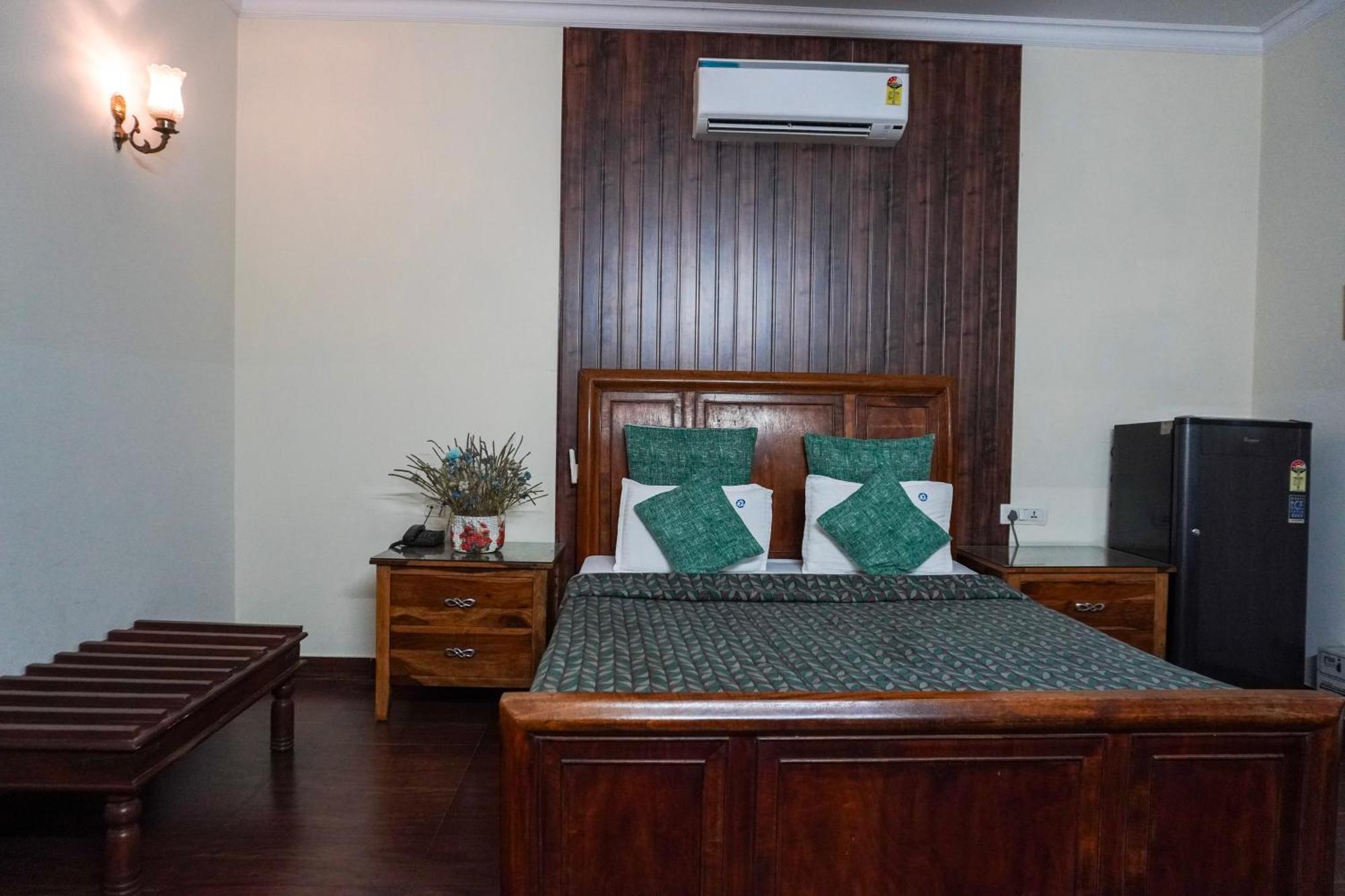 เพิร์ช อาร์เบอร์ สวีท Aparthotel คูร์เคาน์ ภายนอก รูปภาพ